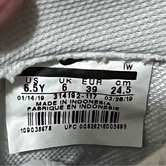 Nike Airforce Ones x Louis Vuitton size Eur 39, 6.5Y - Picture 8 of 11